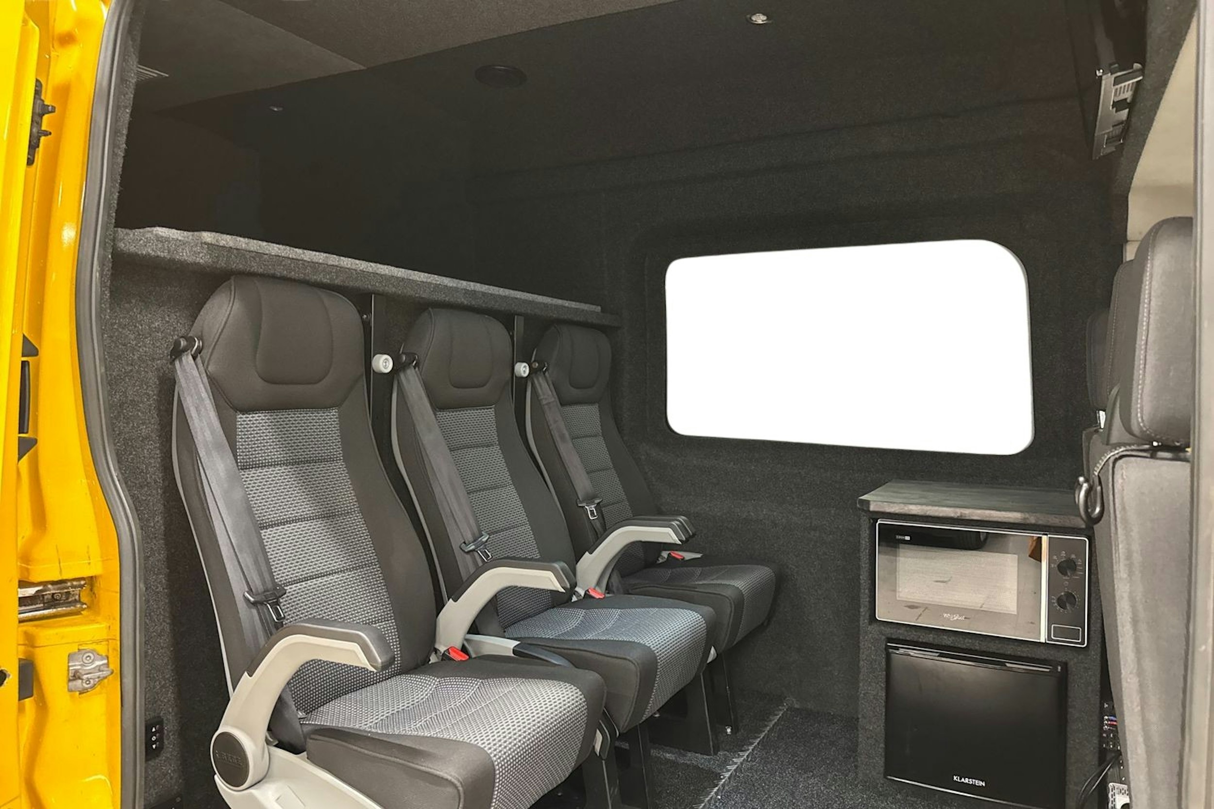 keltainen Ford Transit 2014 kuva 3.