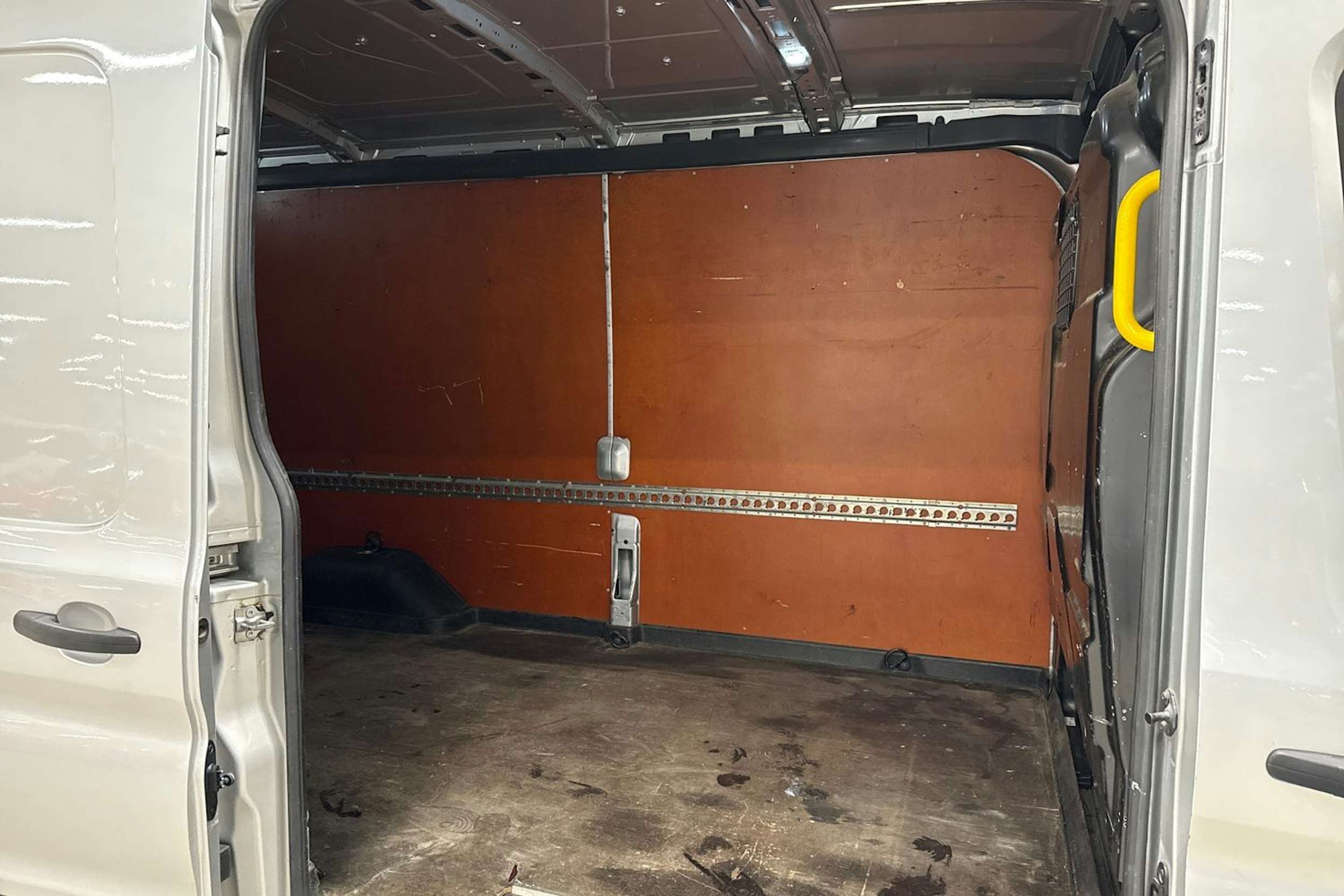 met. harmaa Ford Transit 2014 kuva 13.