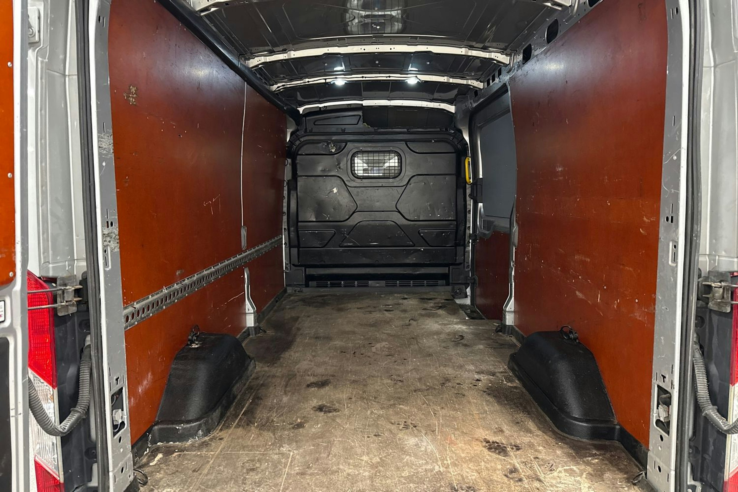 met. harmaa Ford Transit 2014 kuva 15.