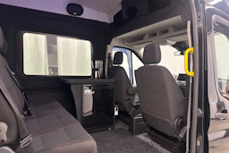 musta Ford Transit 2015 kuva 24.