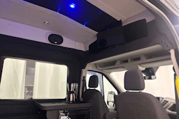 musta Ford Transit 2015 kuva 25.