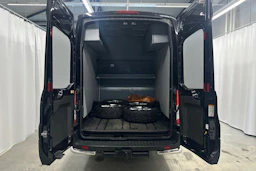 musta Ford Transit 2015 kuva 30.