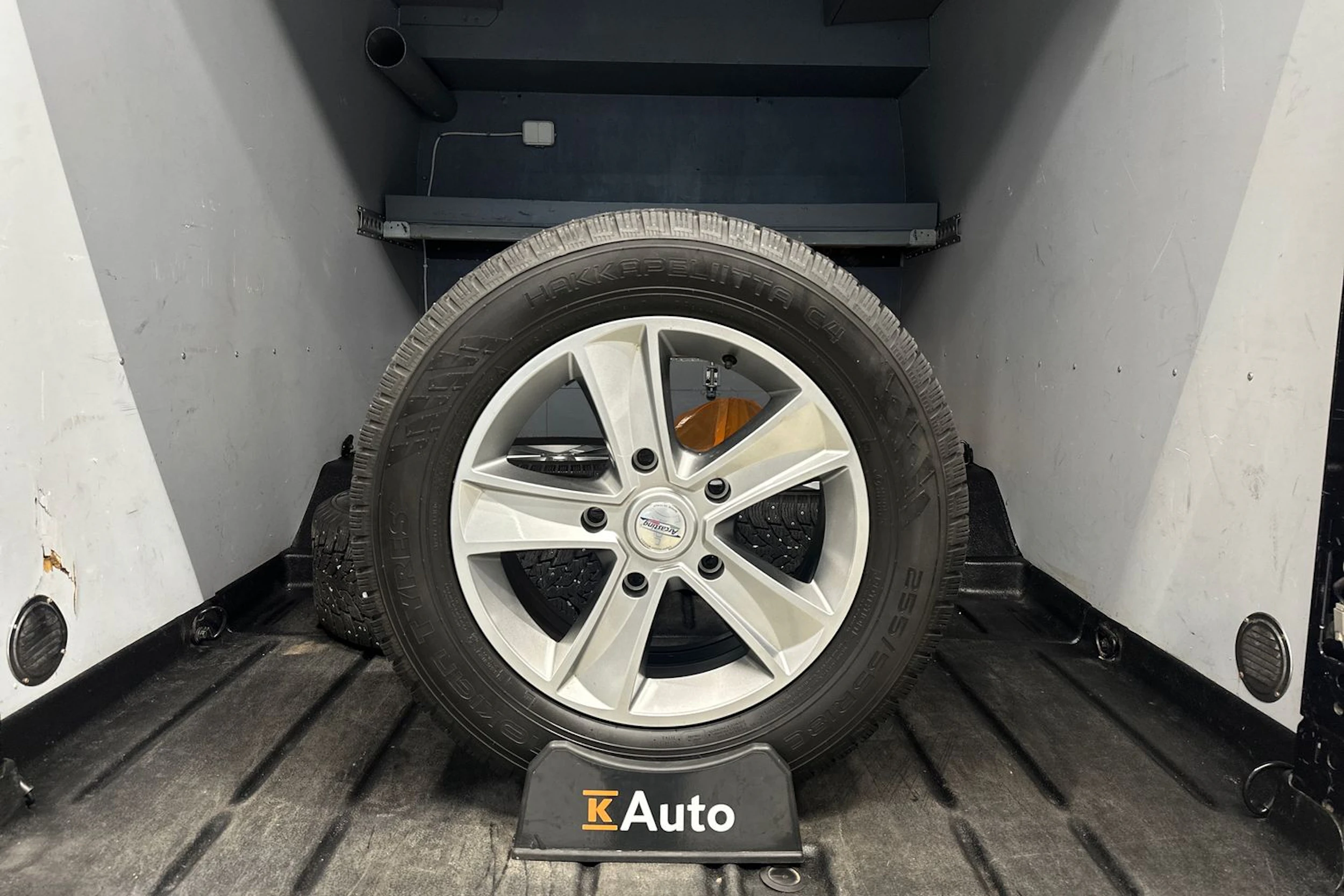 musta Ford Transit 2015 kuva 32.