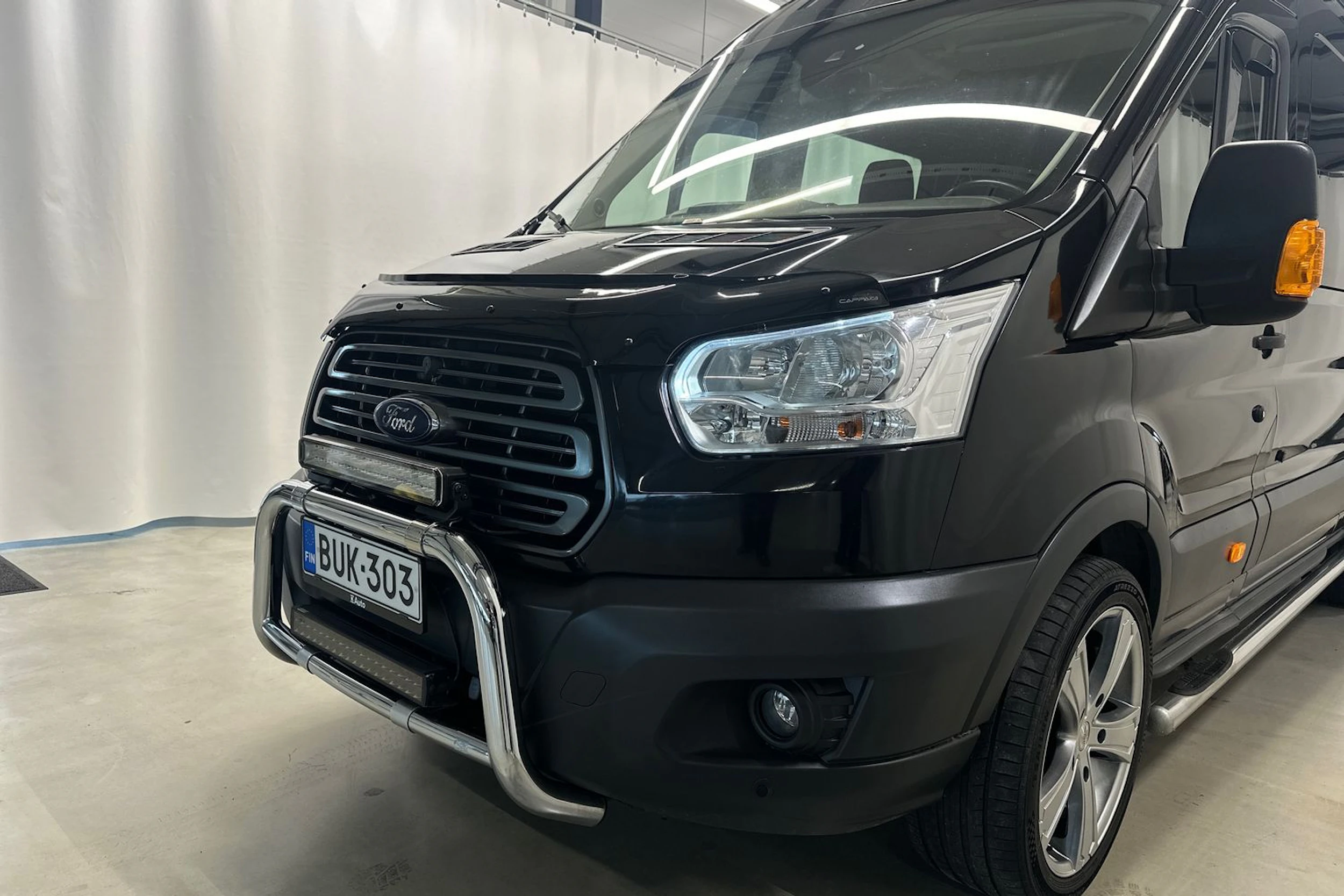 musta Ford Transit 2015 kuva 34.