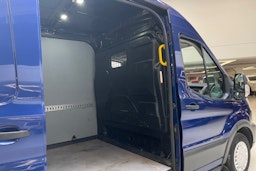 sininen Ford Transit 2015 kuva 15.