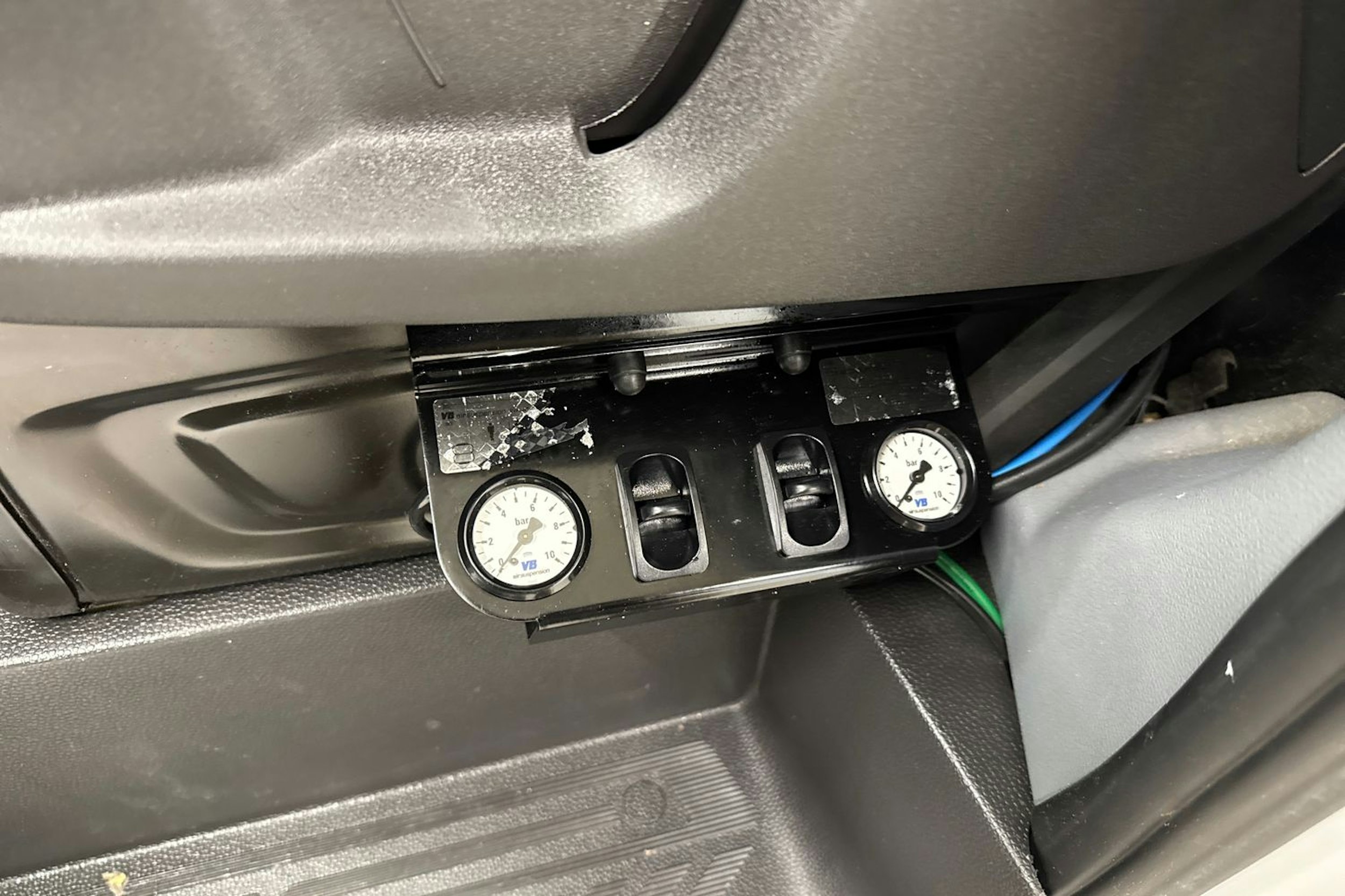 valkoinen Ford Transit 2015 kuva 19.