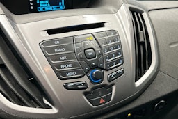 valkoinen Ford Transit 2015 kuva 17.