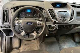 musta Ford Transit 2015 kuva 7.