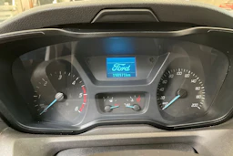 valkoinen Ford Transit 2015 kuva 13.