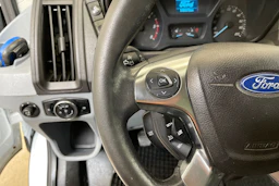 valkoinen Ford Transit 2015 kuva 19.