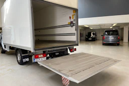 valkoinen Ford Transit 2015 kuva 25.