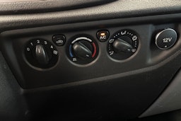 valkoinen Ford Transit 2015 kuva 21.