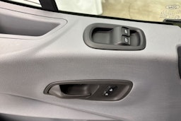 valkoinen Ford Transit 2015 kuva 23.