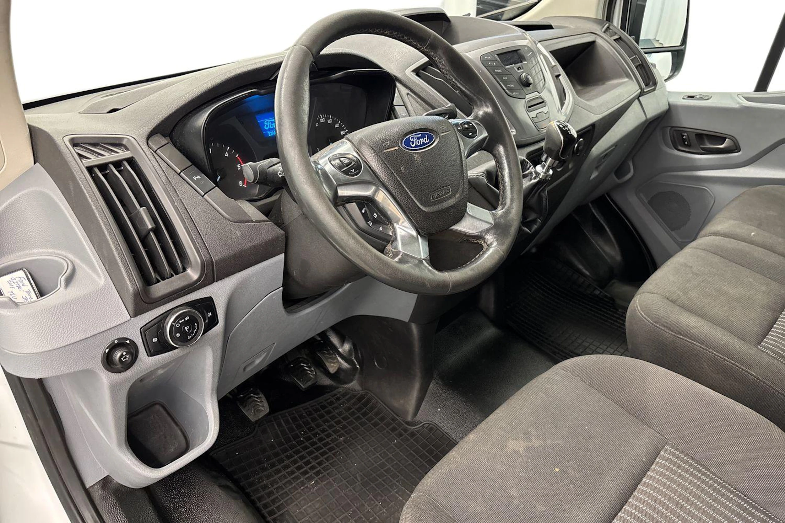 Valkoinen Ford TRANSIT 2015 kuva 8.