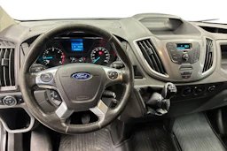 valkoinen Ford Transit 2016 kuva 9.