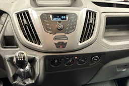 valkoinen Ford Transit 2016 kuva 15.