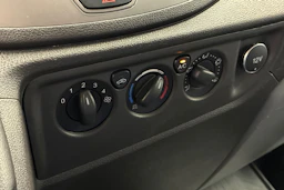 valkoinen Ford Transit 2016 kuva 16.