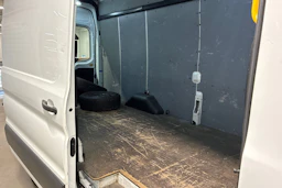 valkoinen Ford Transit 2016 kuva 24.