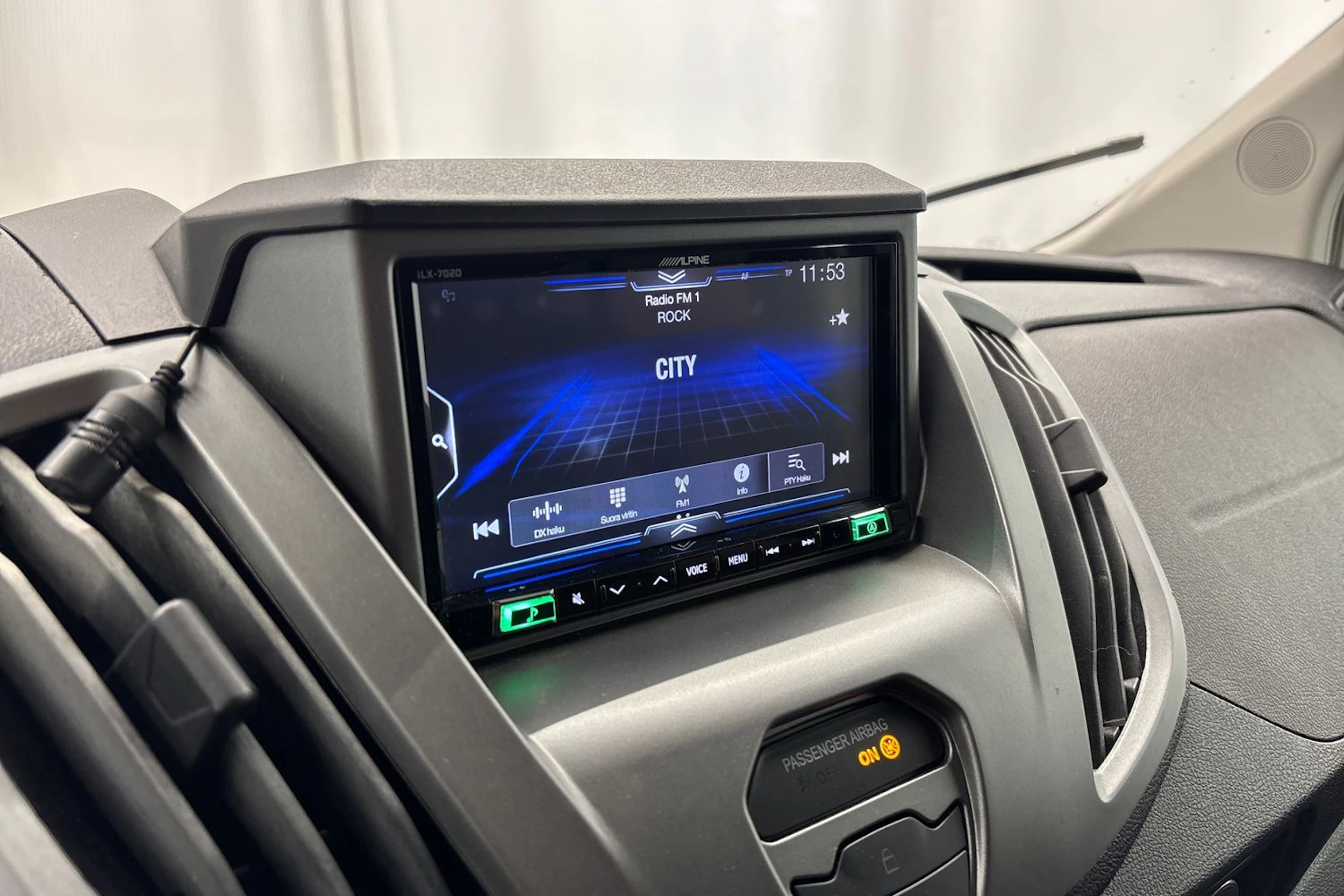 valkoinen Ford Transit 2016 kuva 14.