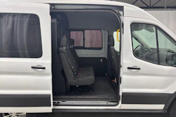 valkoinen Ford Transit 2016 kuva 22.