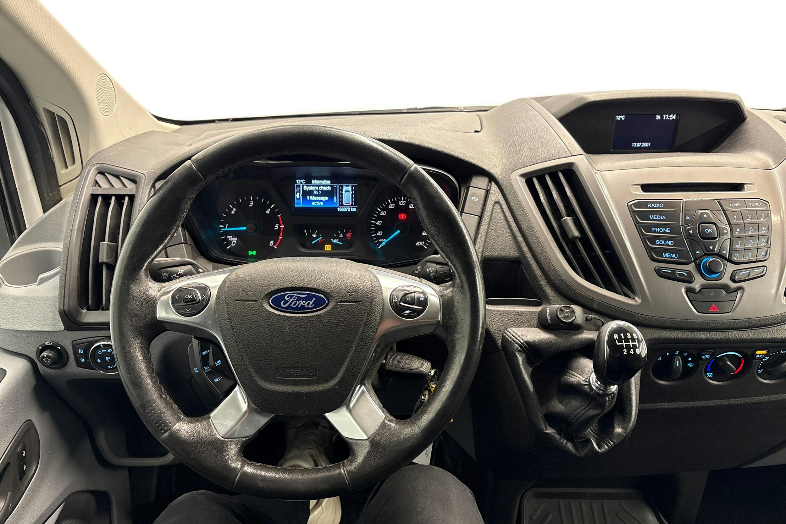 valkoinen Ford Transit 2016 kuva 7.