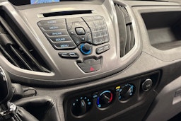 valkoinen Ford Transit 2016 kuva 17.