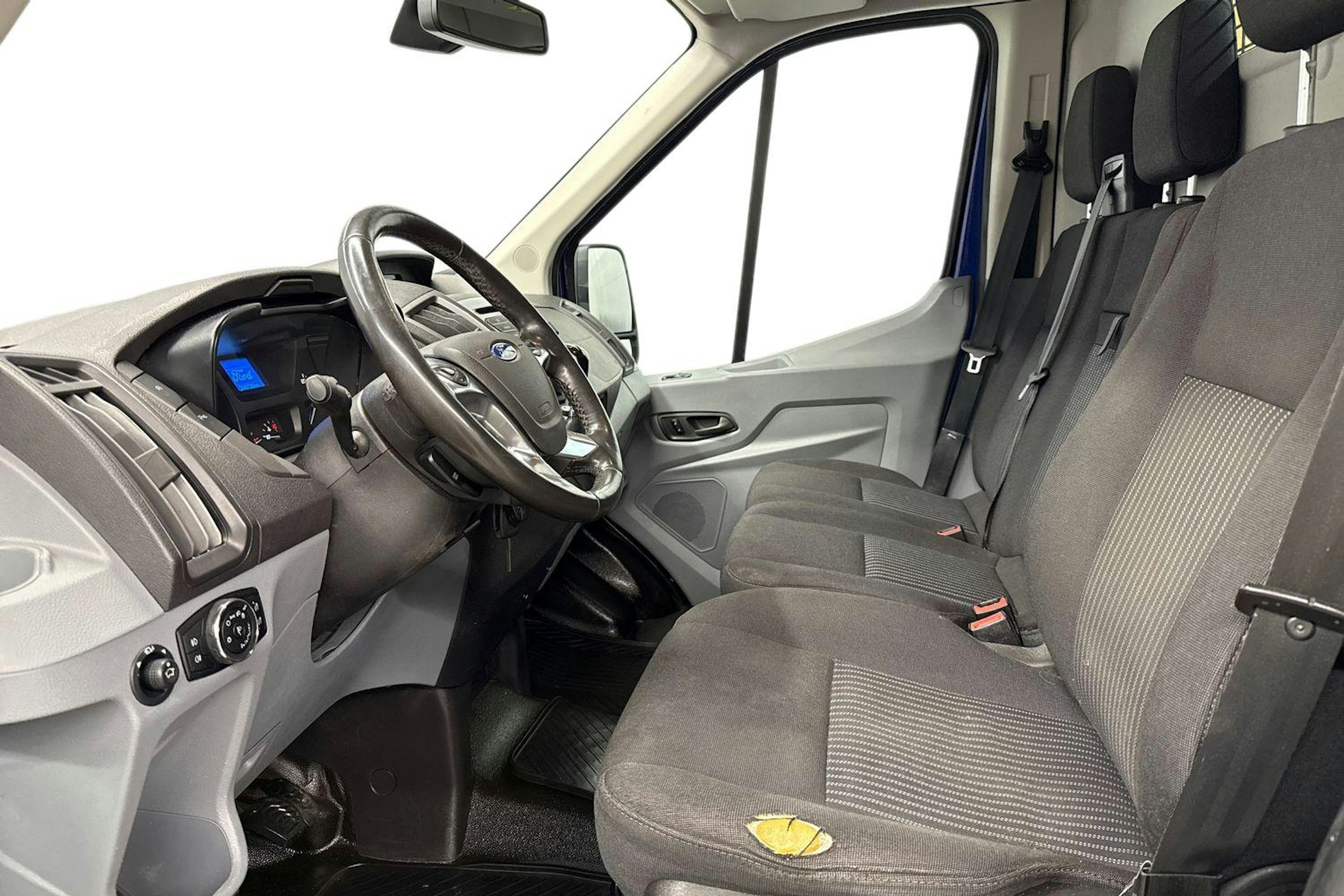 sininen Ford Transit 2016 kuva 8.
