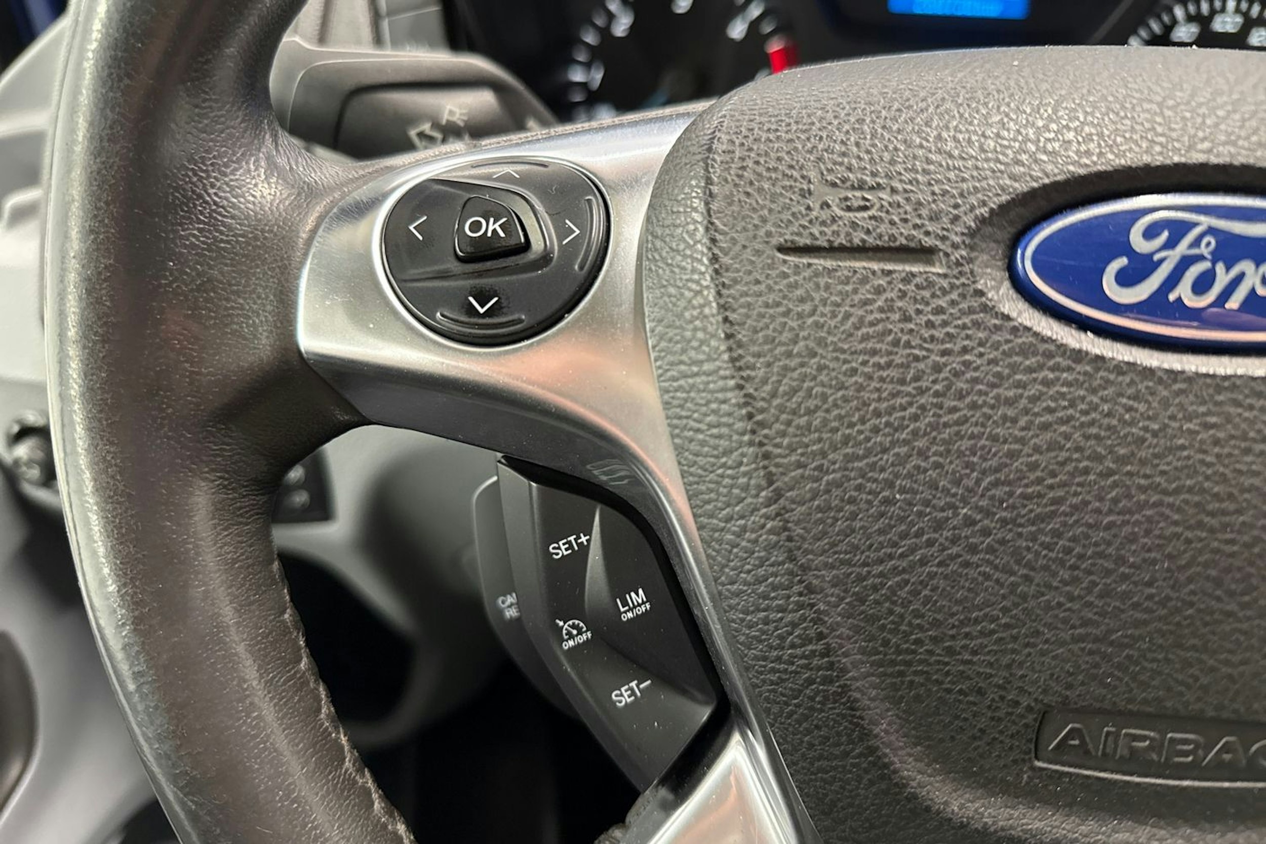 sininen Ford Transit 2016 kuva 15.