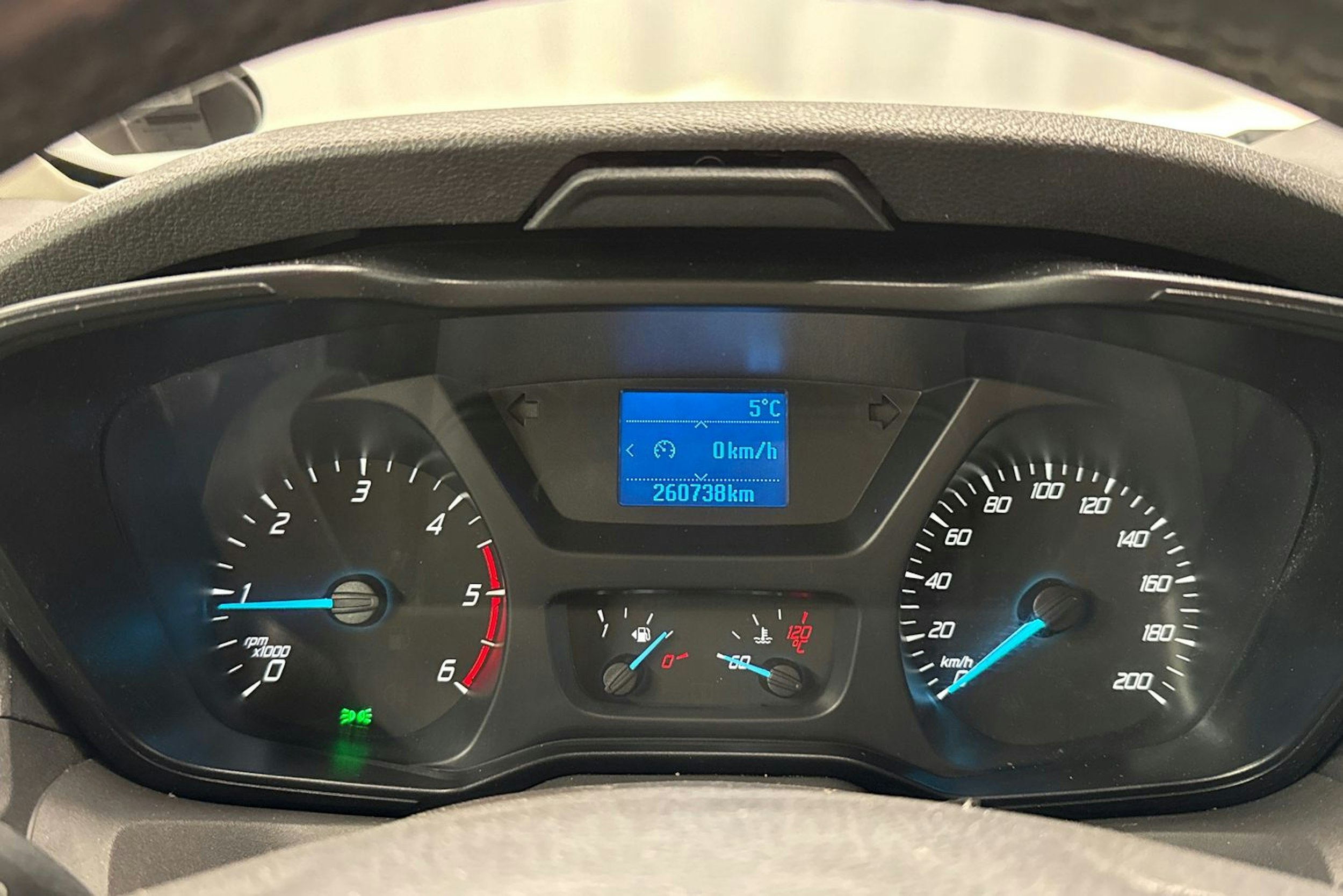 sininen Ford Transit 2016 kuva 17.