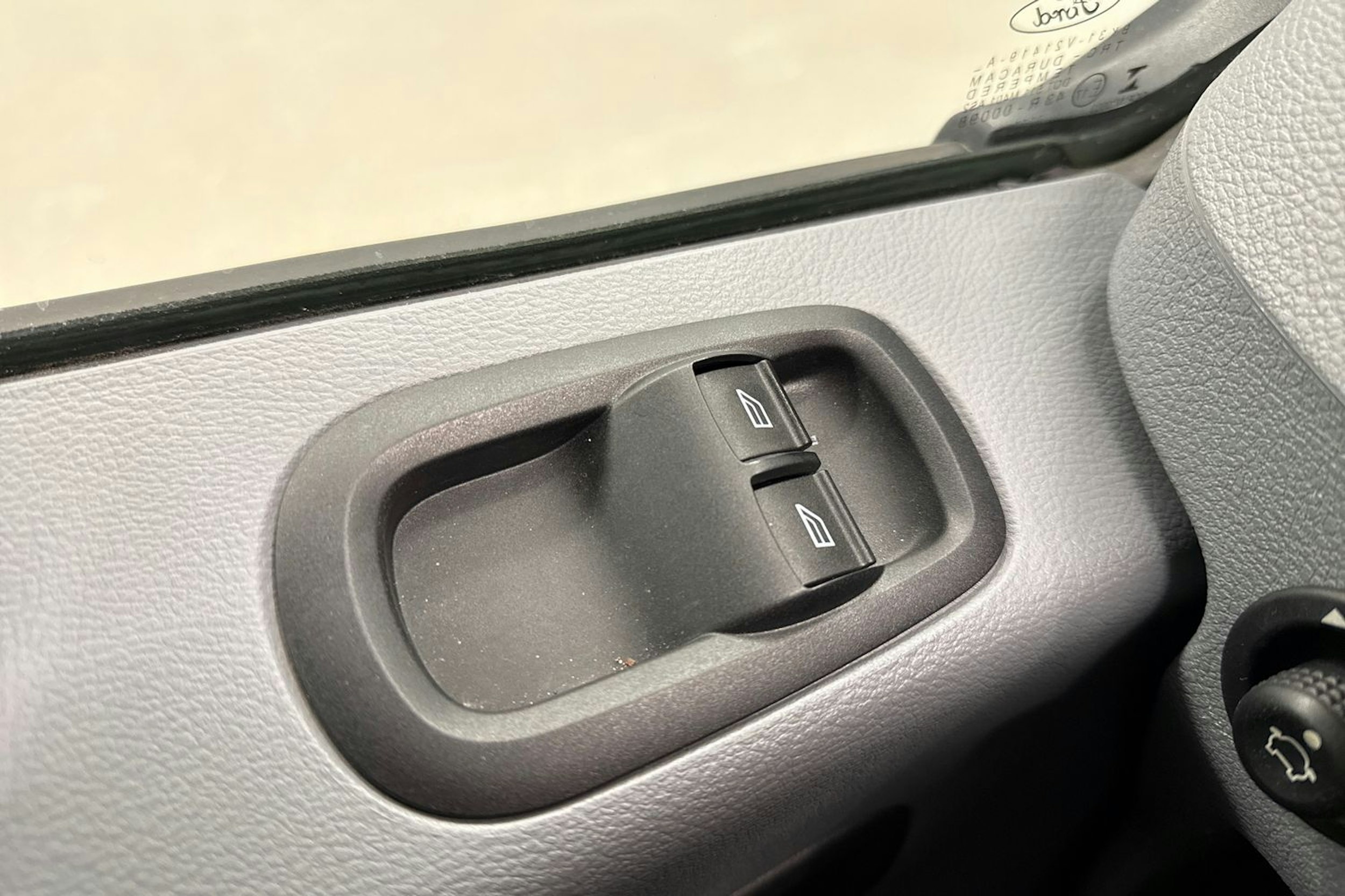 sininen Ford Transit 2016 kuva 19.