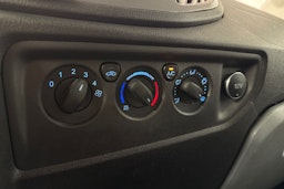 sininen Ford Transit 2016 kuva 26.