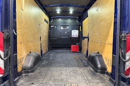 sininen Ford Transit 2016 kuva 28.