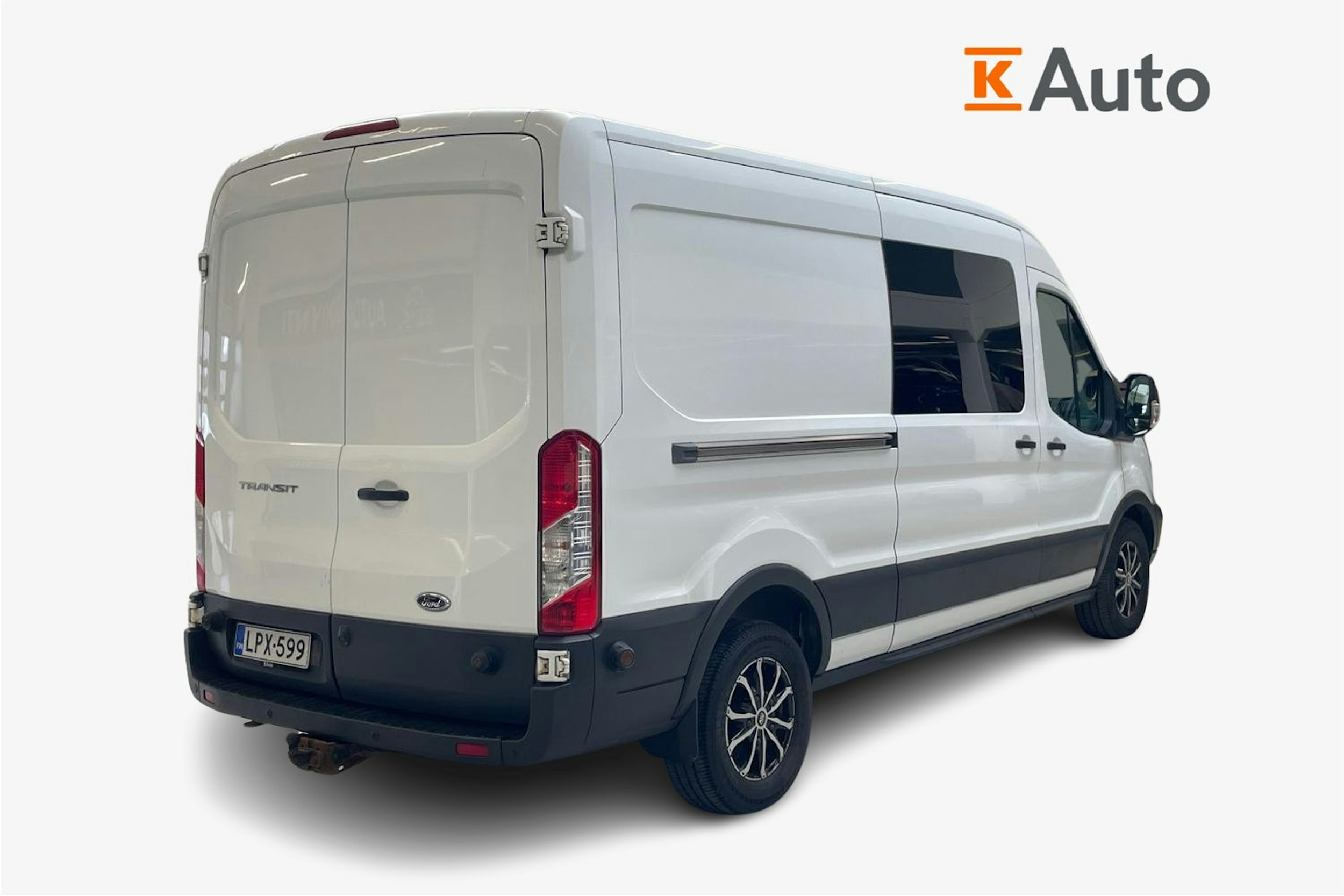 valkoinen Ford Transit 2016 kuva 2.