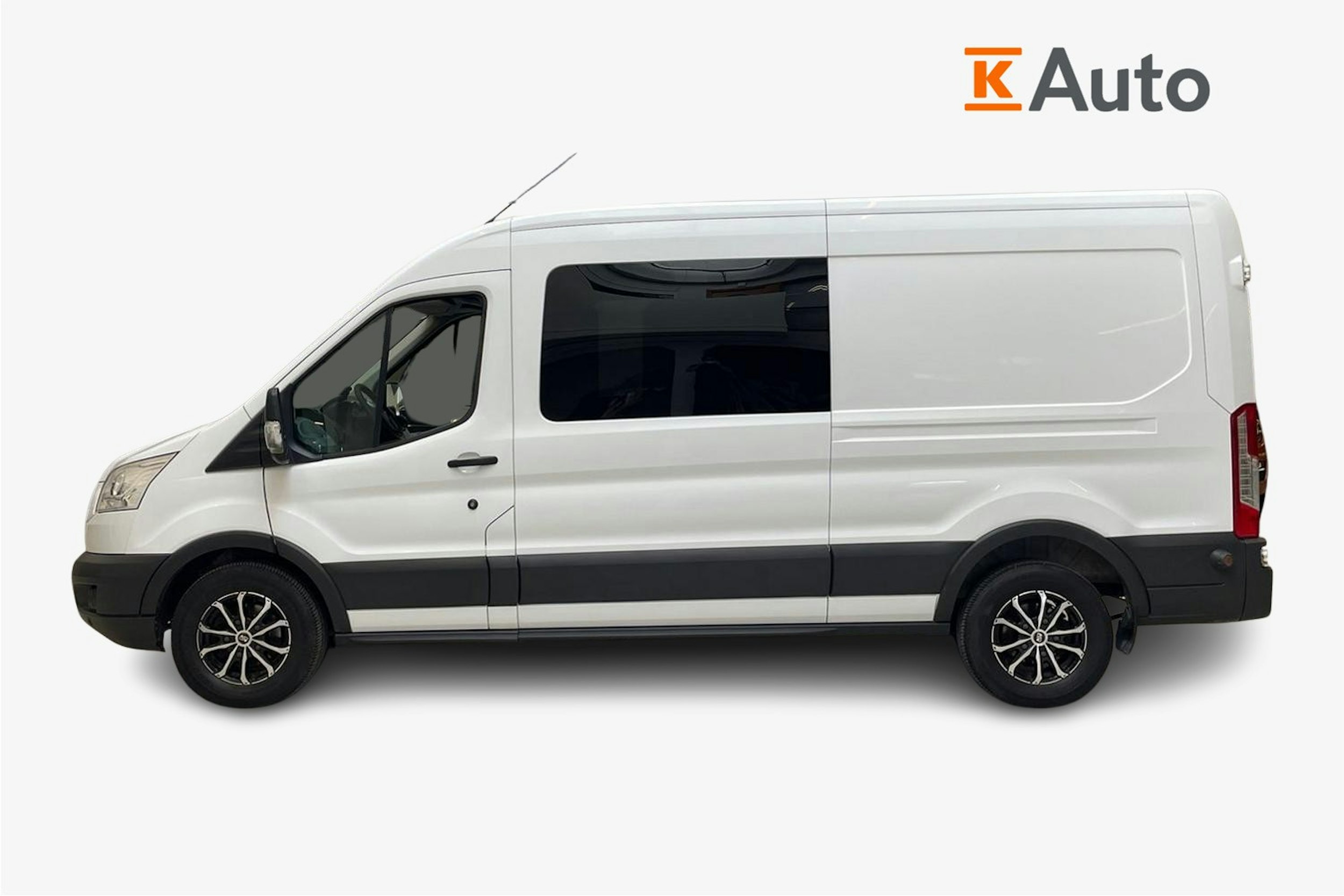 valkoinen Ford Transit 2016 kuva 5.