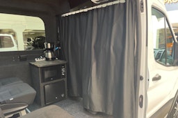valkoinen Ford Transit 2016 kuva 11.