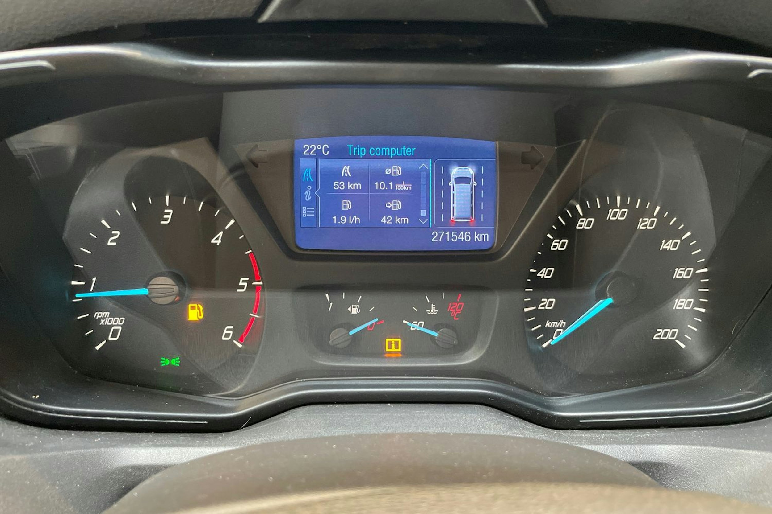 valkoinen Ford Transit 2016 kuva 26.