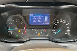 valkoinen Ford Transit 2016 kuva 26.