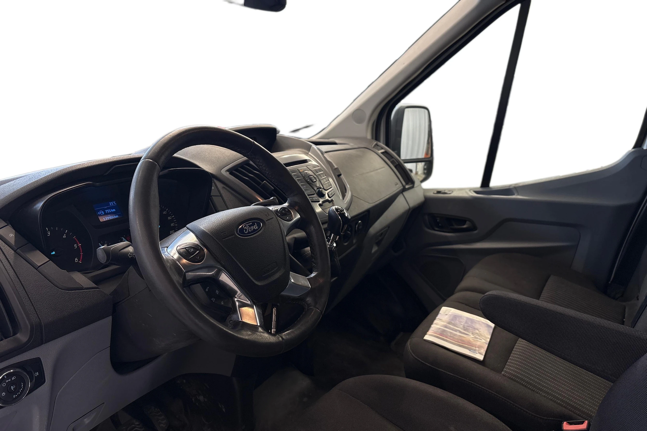 valkoinen Ford Transit 2016 kuva 3.