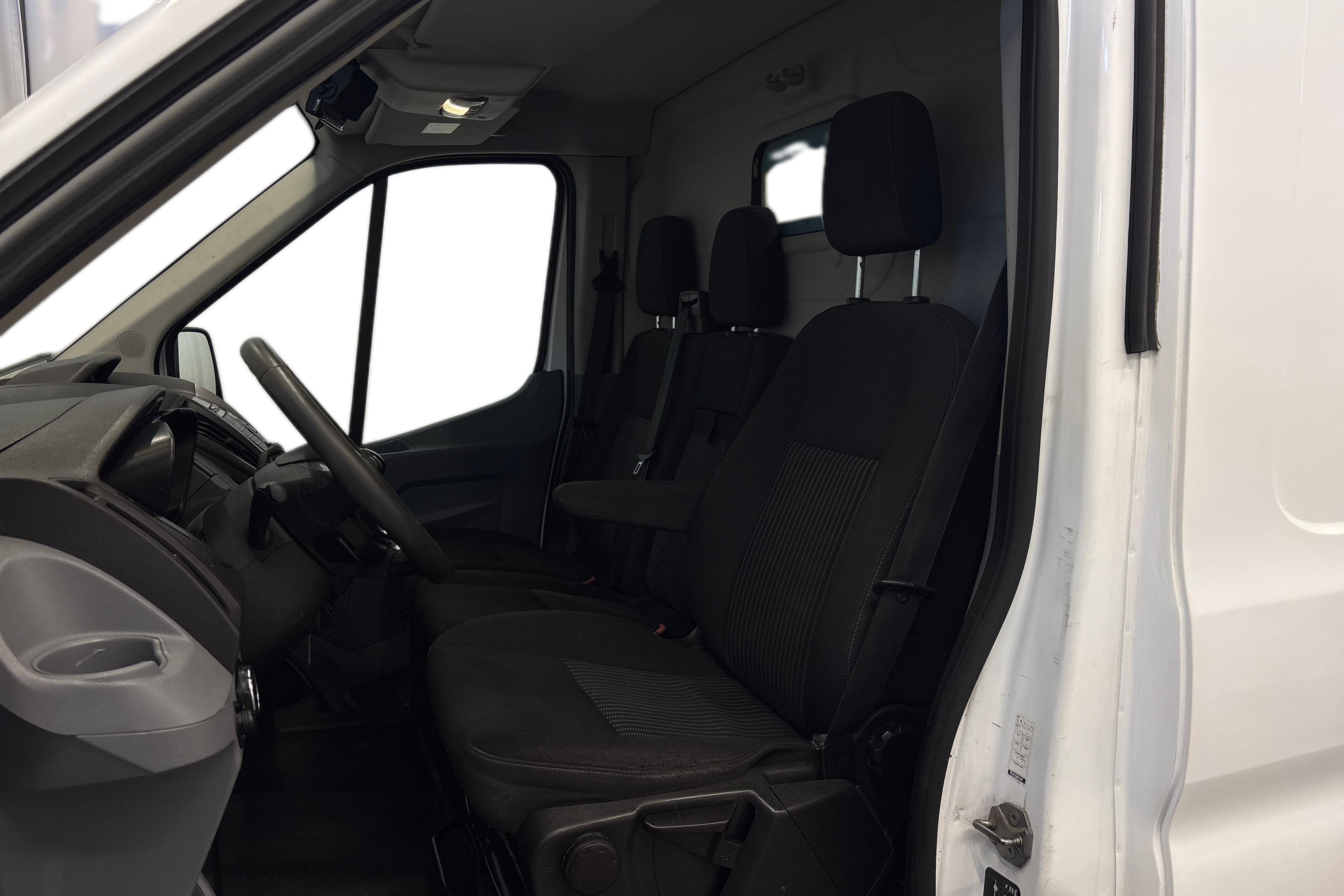 Ford Transit 2016, photo 7/27