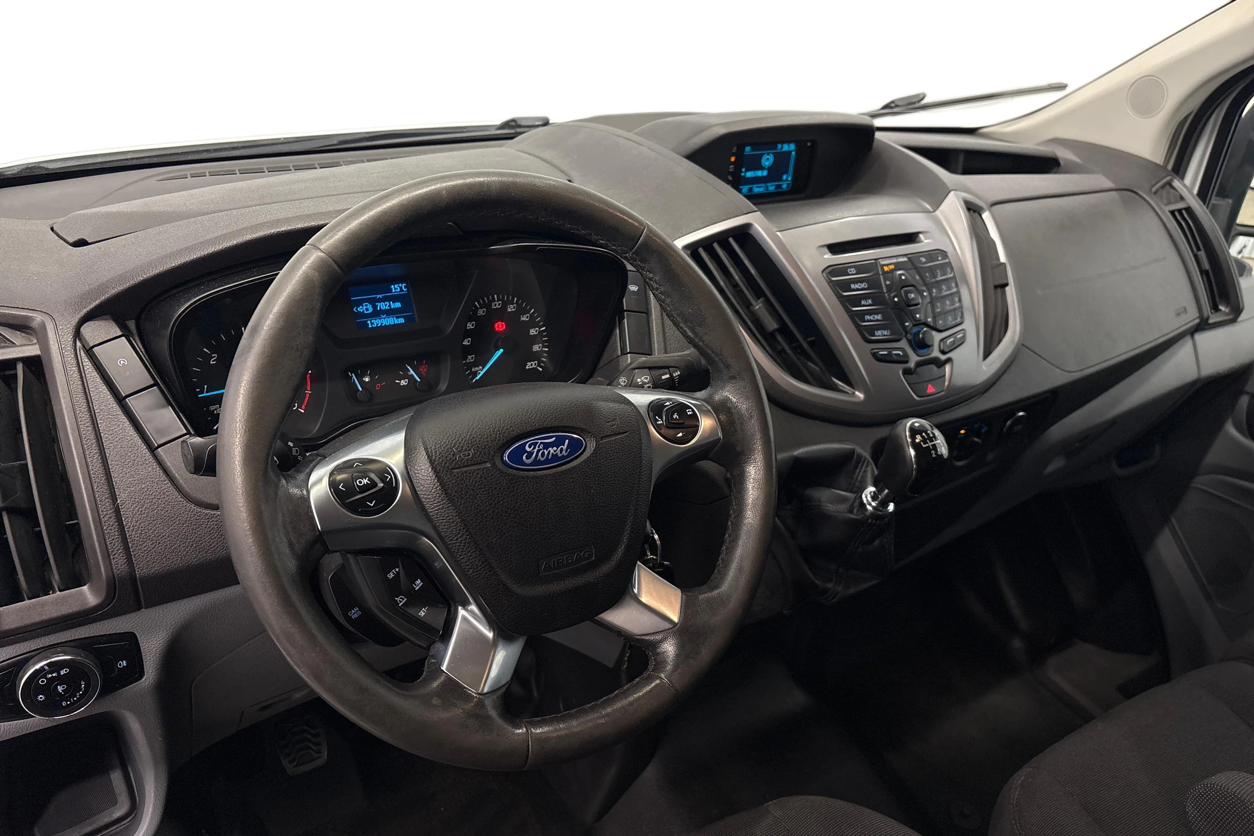valkoinen Ford Transit 2016 kuva 8.