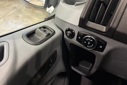 valkoinen Ford Transit 2016 kuva 21.