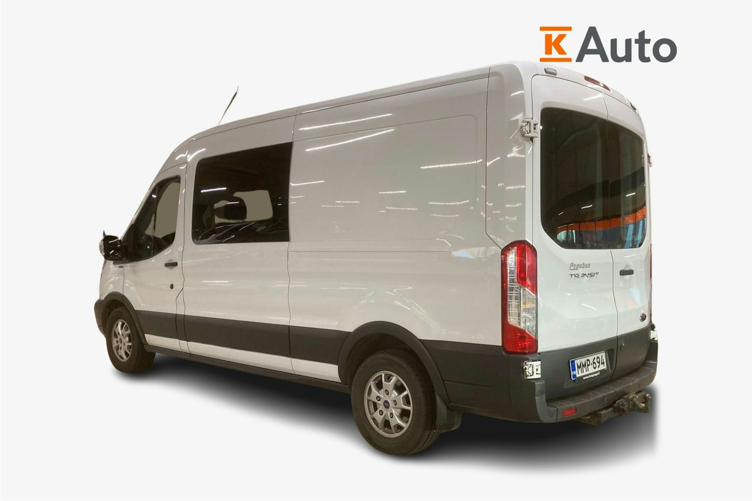 valkoinen Ford Transit 2016 kuva 2.
