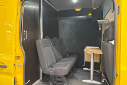 keltainen Ford Transit 2016 kuva 13.