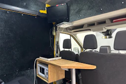 keltainen Ford Transit 2016 kuva 15.