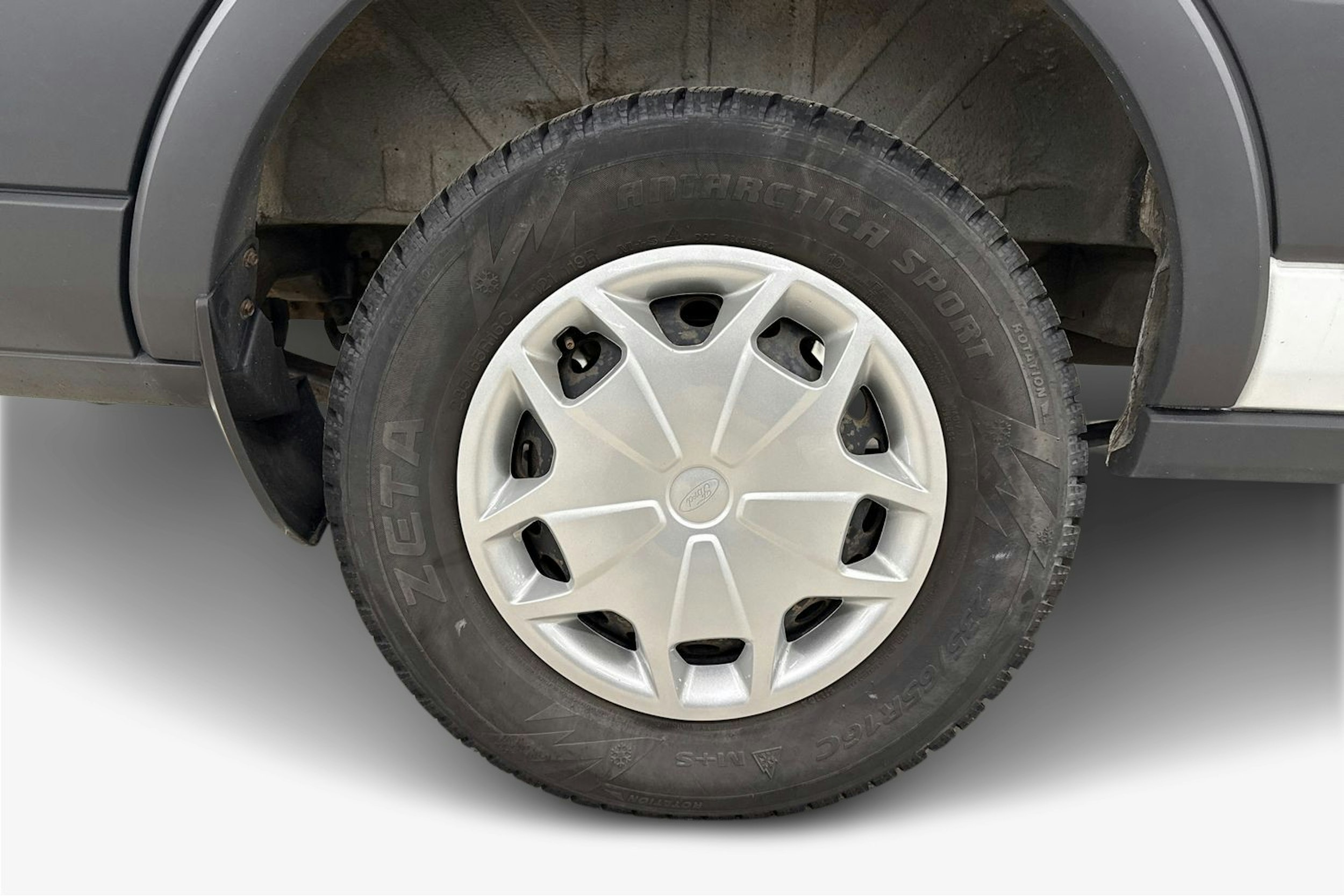 valkoinen Ford Transit 2016 kuva 9.