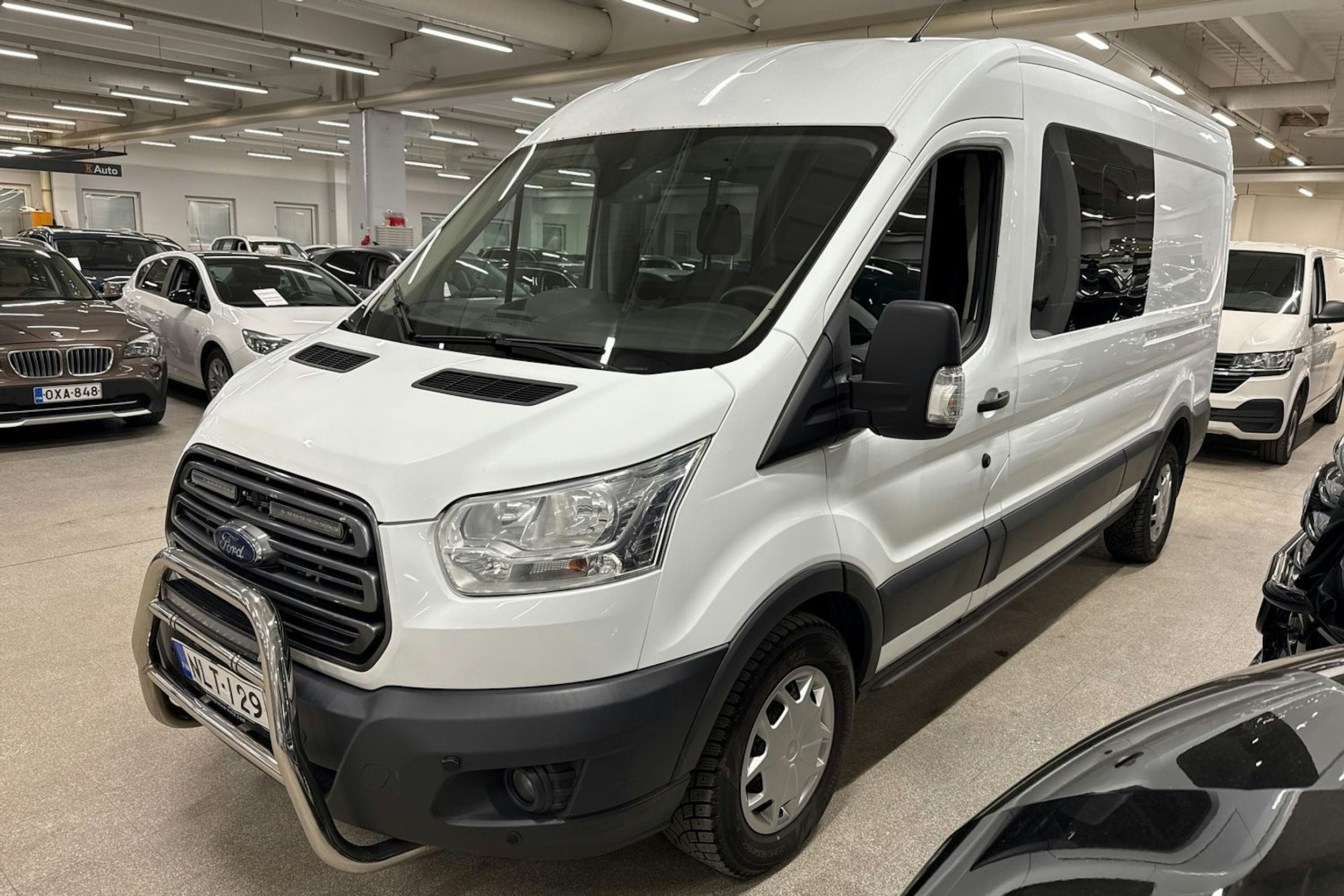 valkoinen Ford Transit 2016 kuva 19.