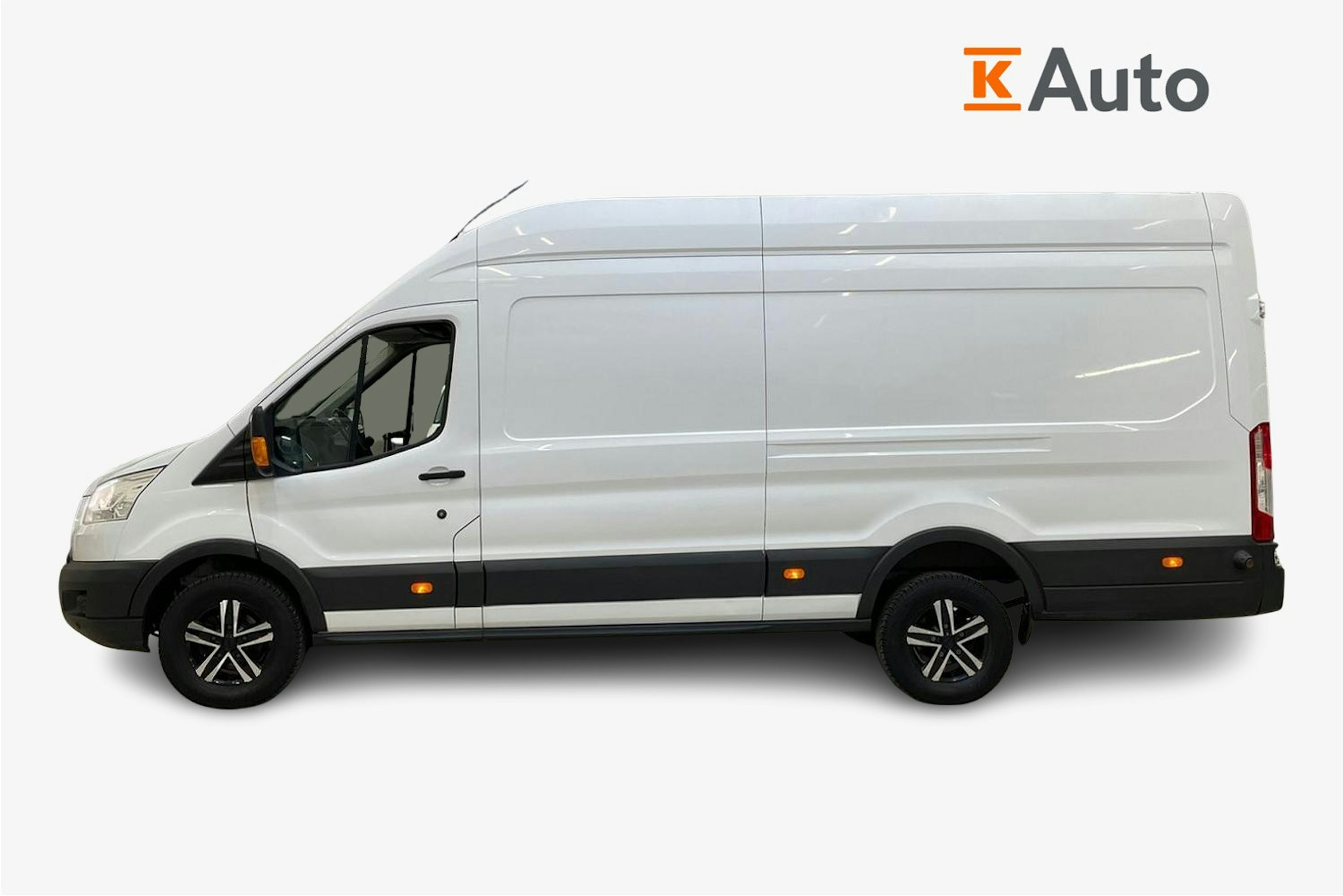 valkoinen Ford Transit 2016 kuva 6.