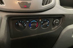 valkoinen Ford Transit 2016 kuva 21.