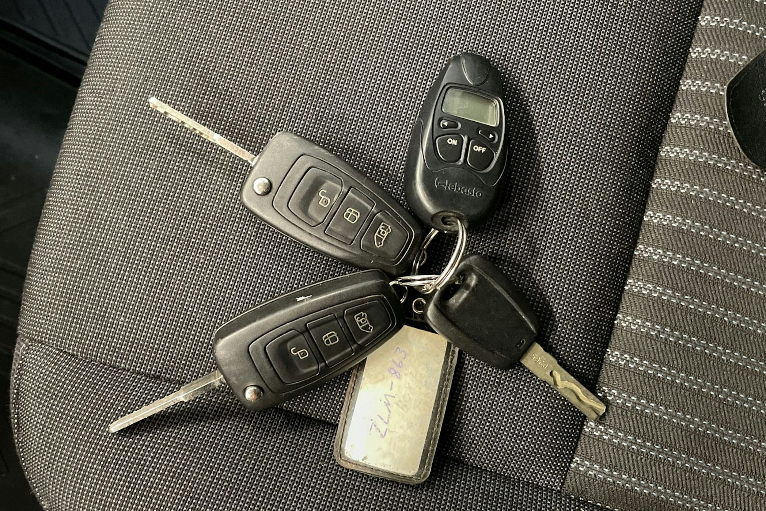 valkoinen Ford Transit 2016 kuva 23.