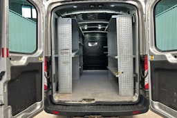 harmaa Ford Transit 2017 kuva 18.